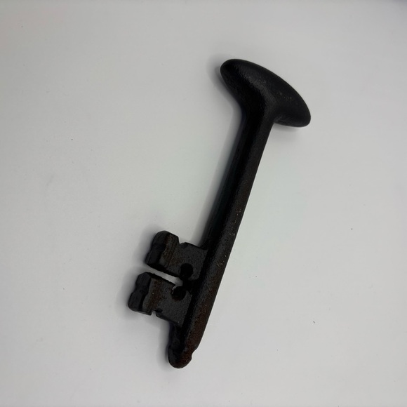 Vintage Black Cast Iron Key Decor - Picture 3 of 3